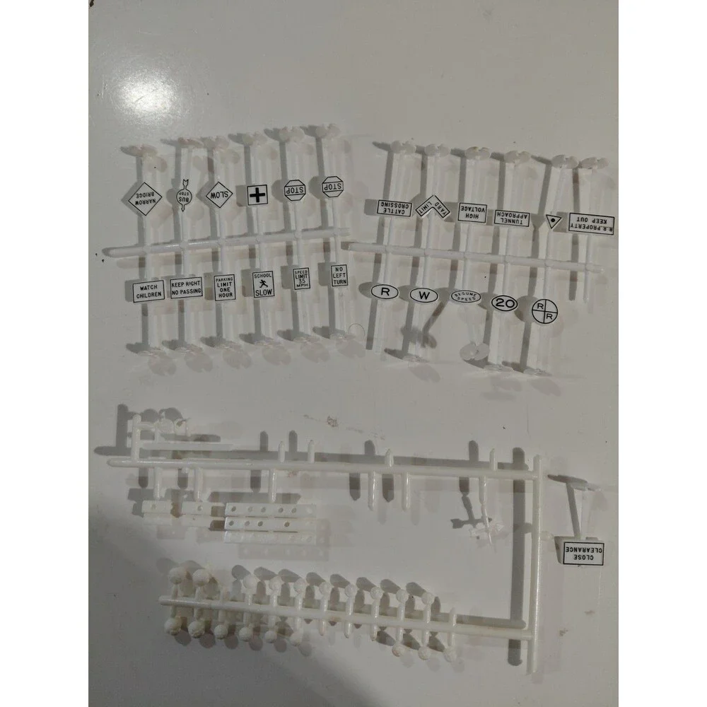 Plasticville 4902 HO Gauge Model Railroad Assortment Houses Church Station w/Box